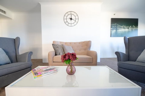Castle Serviced Apartments - Sydney Tourism 21