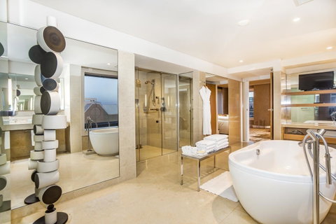 Hilton Sydney - Sydney Tourism 13