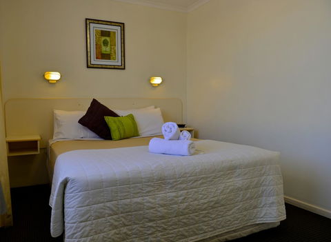 Beach House Holiday Apartments - Sydney Tourism 5