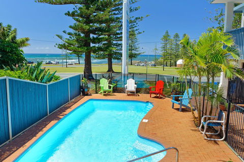 Beach House Holiday Apartments - Sydney Tourism 0