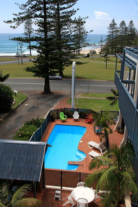 Beach House Holiday Apartments - Sydney Tourism 1