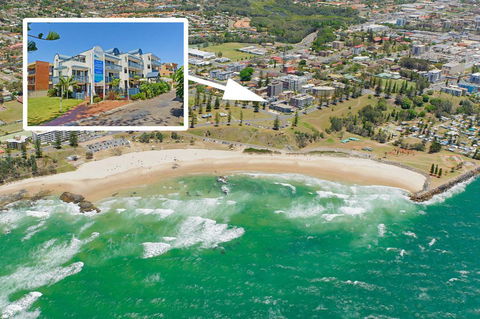 Beach House Holiday Apartments - Sydney Tourism 17
