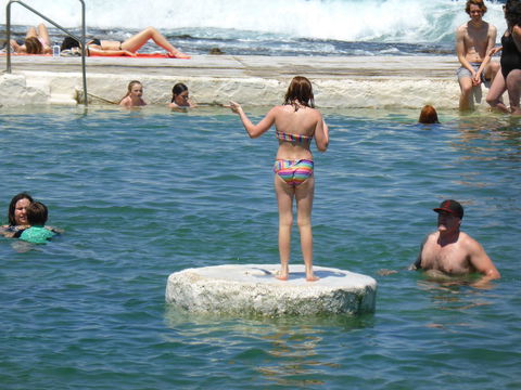 Arena Luxury Beachfront Apartment - Sydney Tourism 9