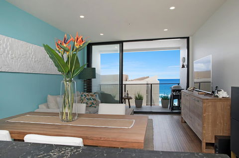 Arena Luxury Beachfront Apartment - Sydney Tourism 23