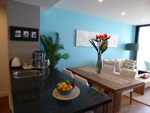Arena Luxury Beachfront Apartment - Sydney Tourism 35