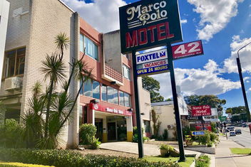 Marco Polo Motor Inn Sydney with Sydney Tourism