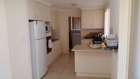 Twin Palms Holiday House At Lighthouse - Sydney Tourism 6