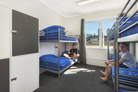 Mad Monkey Downtown - Sydney Tourism 1