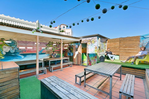 Mad Monkey Downtown - Sydney Tourism 11