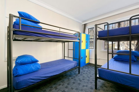 Mad Monkey Downtown - Sydney Tourism 10