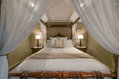 Mountainside B & B - Sydney Tourism 6