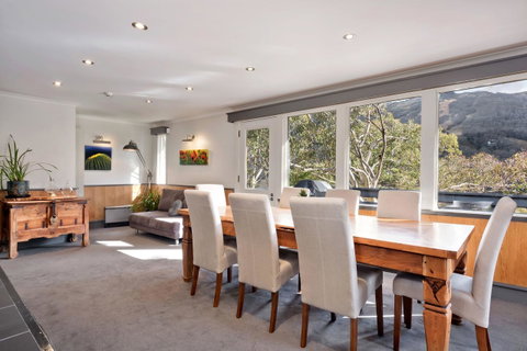 Pure Chalet Thredbo - Sydney Tourism 18