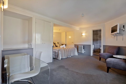 Pure Chalet Thredbo - Sydney Tourism 11