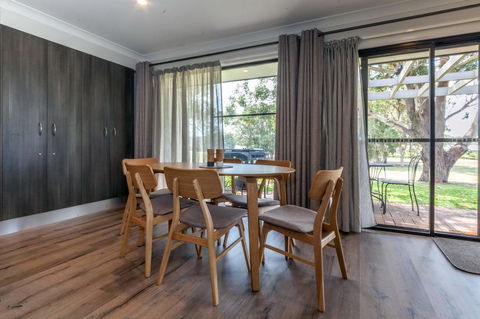 Horizons Retreat & Golf, Villa 133 - Sydney Tourism 4
