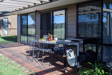 Horizons Retreat & Golf, Villa 133 - Sydney Tourism 16
