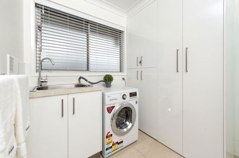 Sleeping In Style - Central & Sophisticated - Sydney Tourism 2