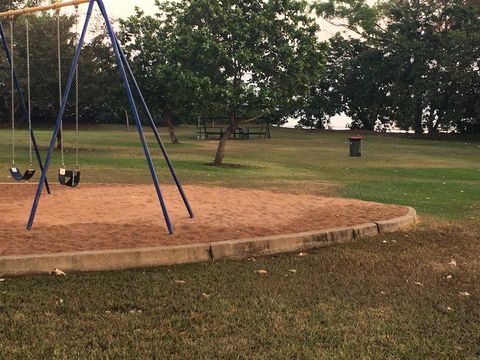 Nightcliff Foreshore Getaway - McKay Gardens - Sydney Tourism 34