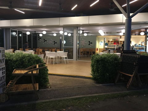Nightcliff Foreshore Getaway - McKay Gardens - Sydney Tourism 21
