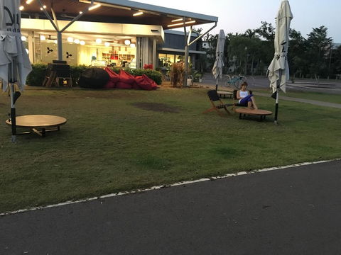 Nightcliff Foreshore Getaway - McKay Gardens - Sydney Tourism 22