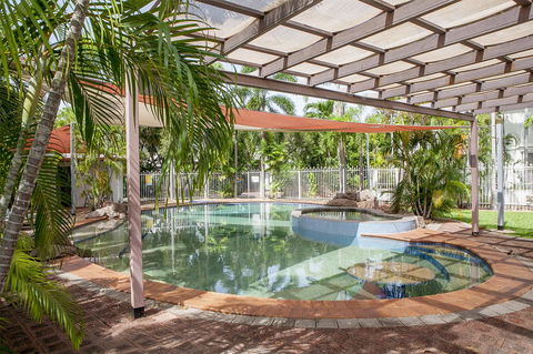 Nightcliff Foreshore Getaway - McKay Gardens - Sydney Tourism 1