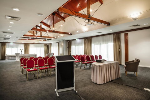 Mercure Darwin Airport Resort - Sydney Tourism 38