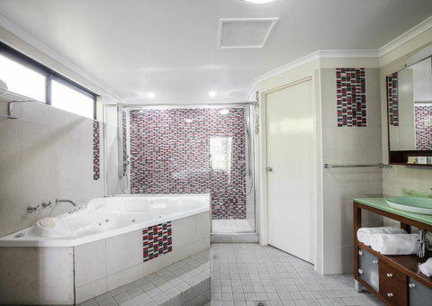 Mercure Darwin Airport Resort - Sydney Tourism 11