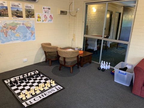 Pine Tree Motel - Sydney Tourism 16