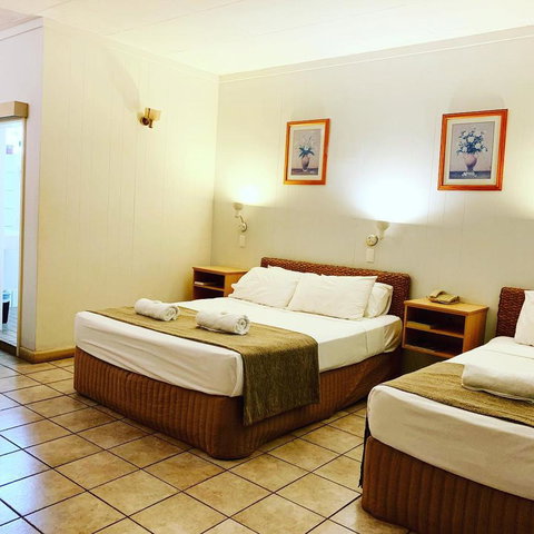 Pine Tree Motel - Sydney Tourism 24