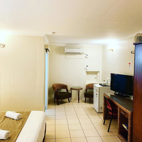 Pine Tree Motel - Sydney Tourism 34