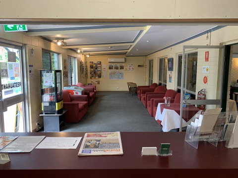 Pine Tree Motel - Sydney Tourism 36