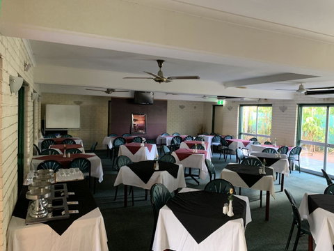 Pine Tree Motel - Sydney Tourism 9
