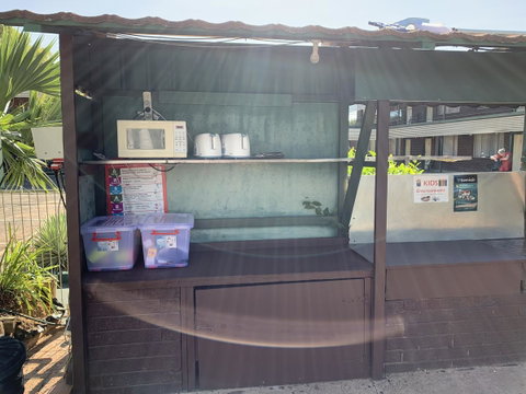 Pine Tree Motel - Sydney Tourism 5