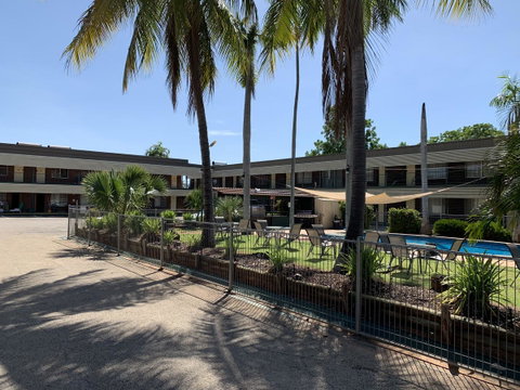 Pine Tree Motel - Sydney Tourism 2
