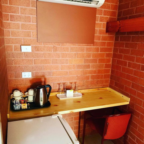 Pine Tree Motel - Sydney Tourism 29