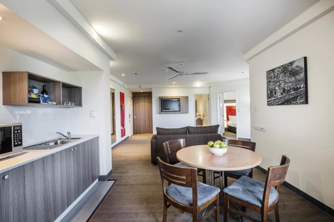 Novotel Darwin CBD - Sydney Tourism 7