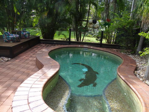 DARWIN'S SHADY ACRES RETREAT - Sydney Tourism 13