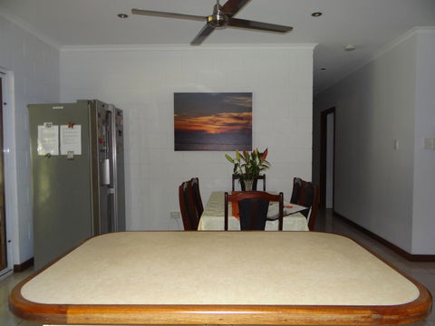 DARWIN'S SHADY ACRES RETREAT - Sydney Tourism 24