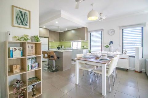 ZEN QUEST - The NOMADS PAD Near Nightcliff Markets & Sunset Foreshore - Sydney Tourism 12