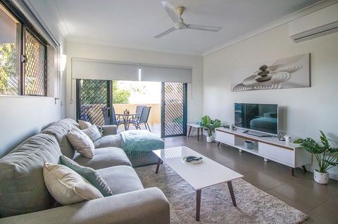 ZEN QUEST - The NOMADS PAD Near Nightcliff Markets & Sunset Foreshore - Sydney Tourism 2