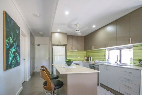 ZEN QUEST - The NOMADS PAD Near Nightcliff Markets & Sunset Foreshore - Sydney Tourism 27