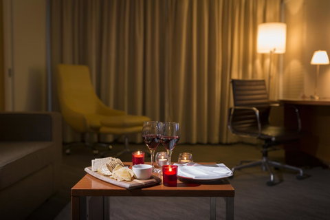 Novotel Canberra - Sydney Tourism 42