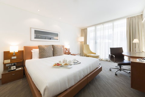 Novotel Canberra - Sydney Tourism 7