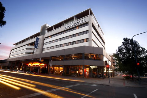 Novotel Canberra - Sydney Tourism 6