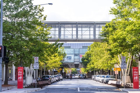 Highgate Executive Apartment City Walk Canberra - Sydney Tourism 36