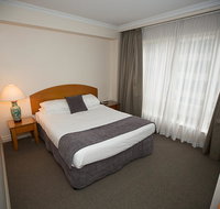 Bond 512 - Sydney Tourism