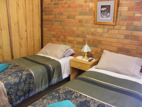 Boomers Guest House Hamilton - Sydney Tourism 2