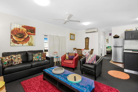 BOUTIQUE APARTMENTS BEACH LOCATION - Sydney Tourism 0