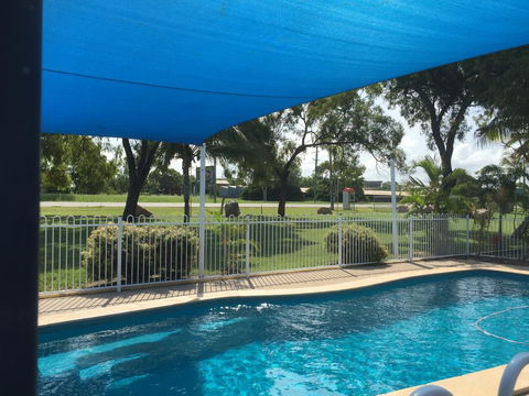 Bowen Arrow Motel - Sydney Tourism 3