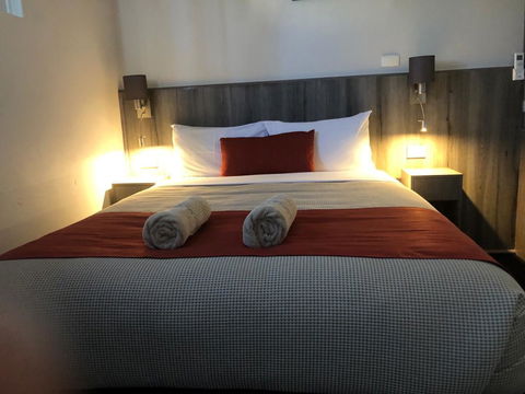 Bradman Motor Inn - Sydney Tourism 2