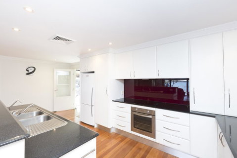 Brae Villa - Sydney Tourism 1